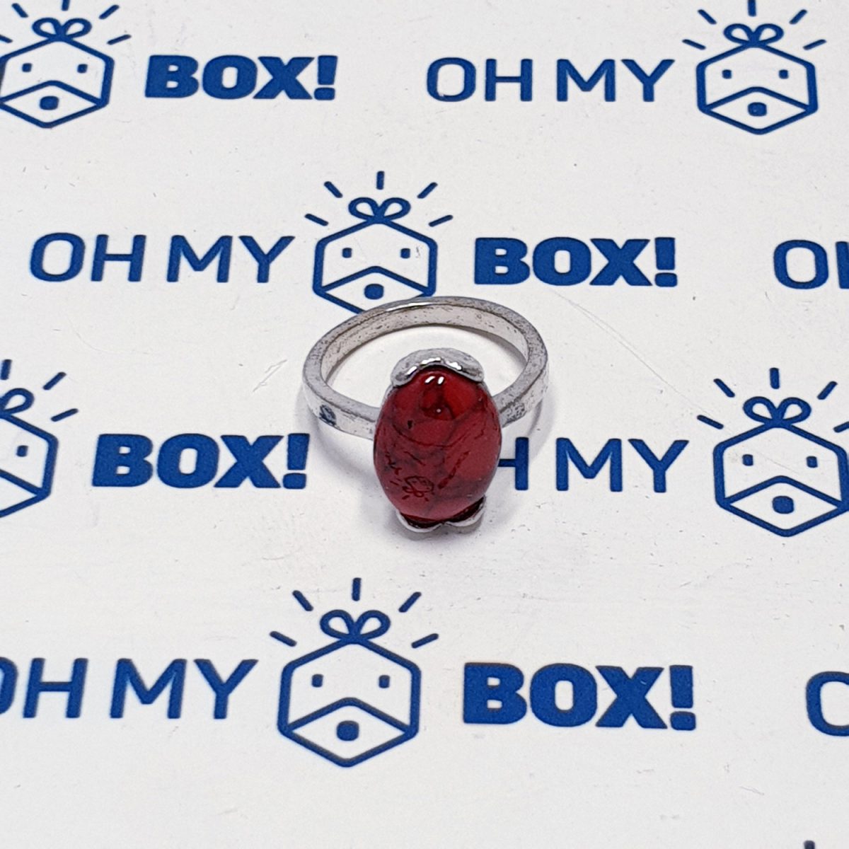 Unisex ring with stone - Maroon