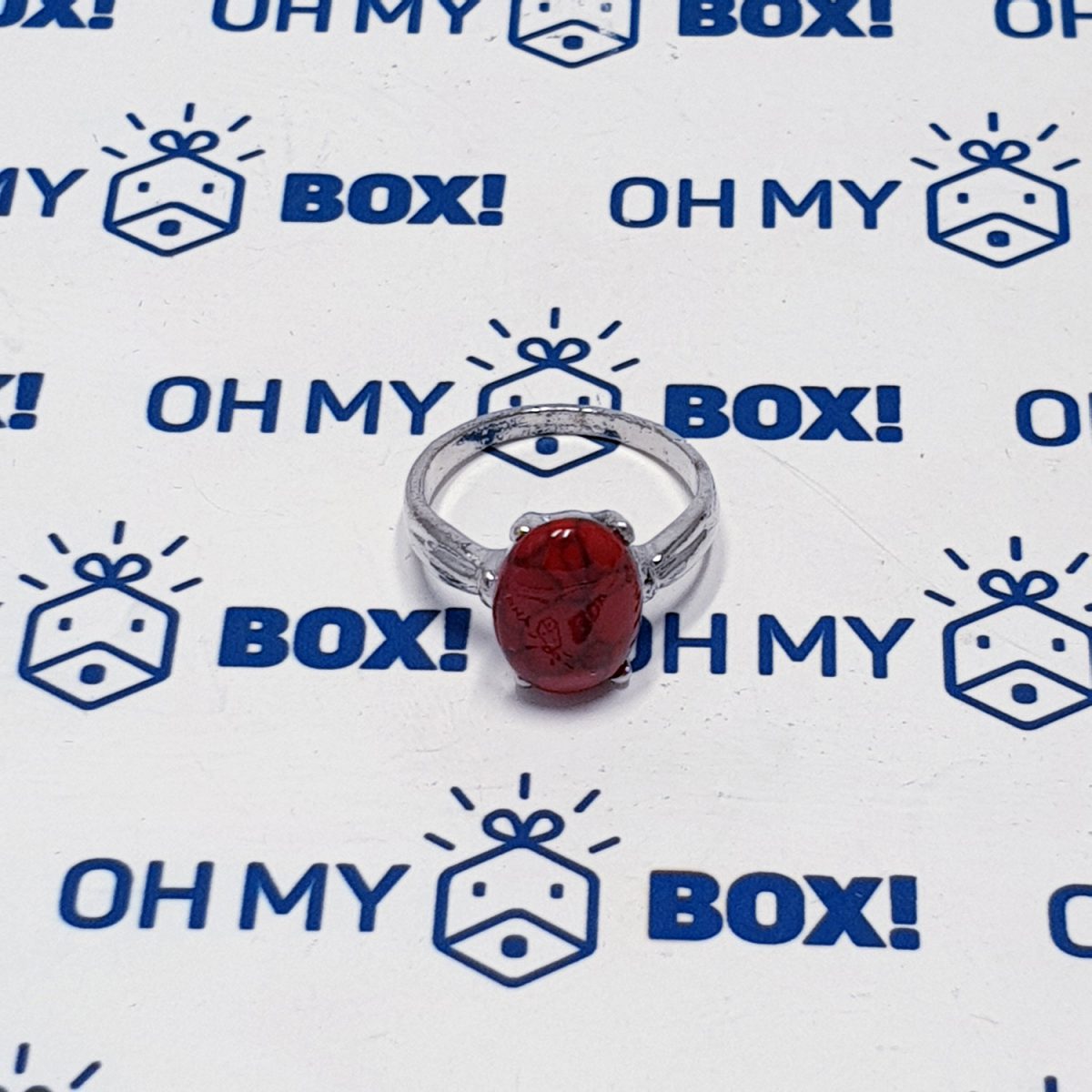 Unisex ring with stone - Maroon