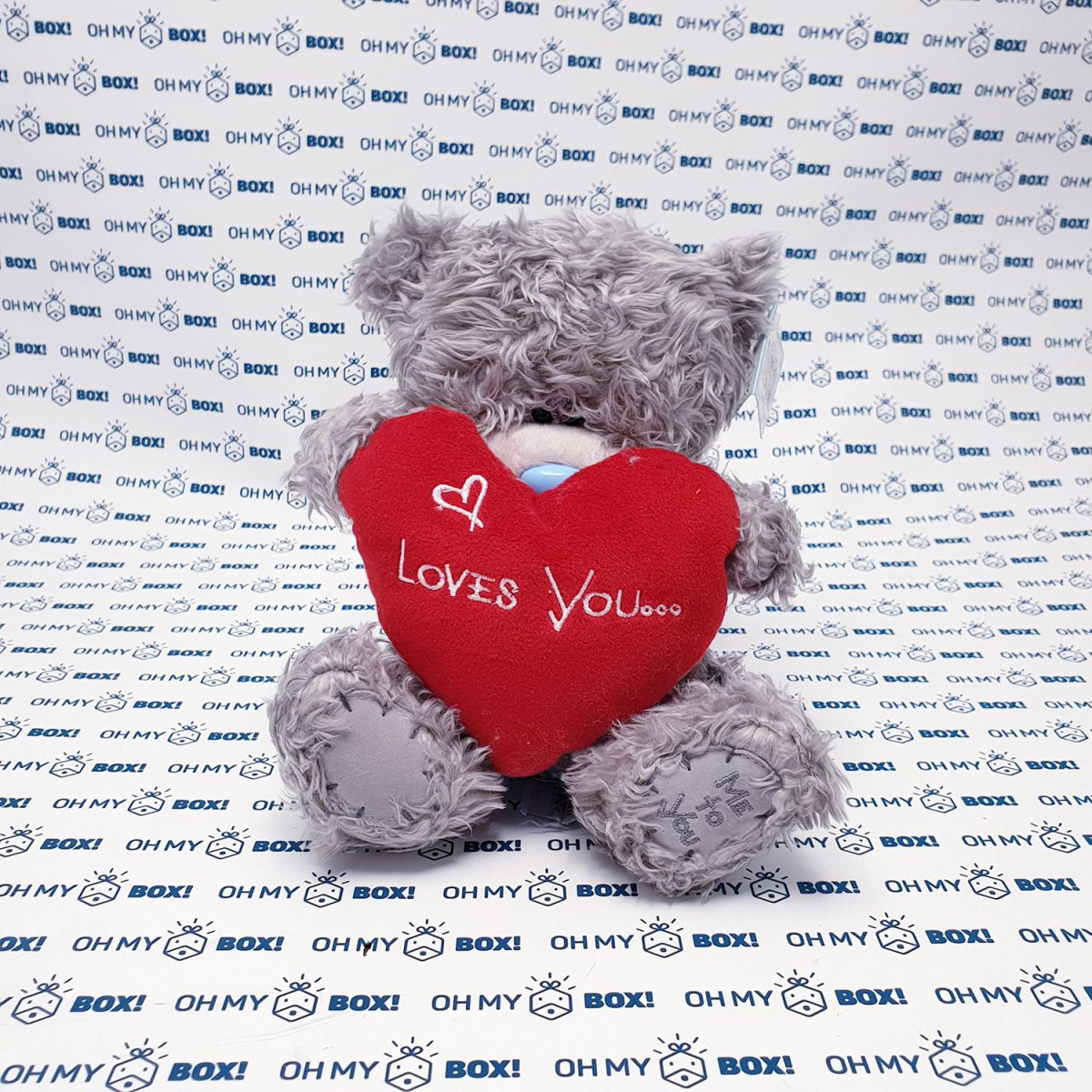 Teddy bear holding heart - Me To You