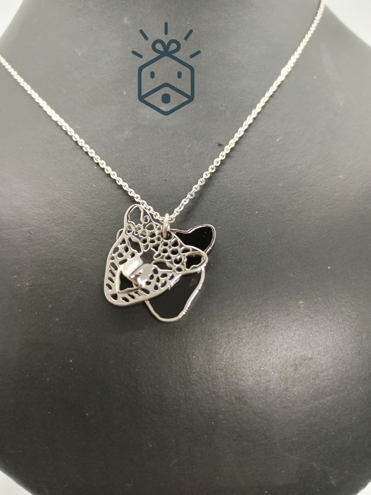 Necklace With Pendant - Cheetah